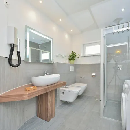 Dalmatina Mit Pool וילה