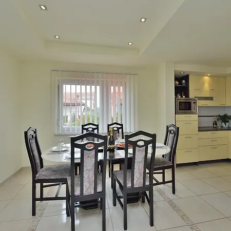 Dalmatina Mit Pool וילה *