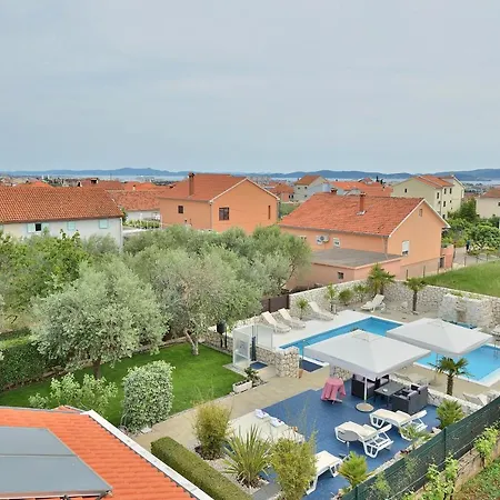 Βίλα Dalmatina Mit Pool Ζαντάρ