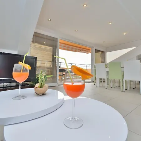 Dalmatina Mit Pool וילה זאדאר