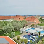 فيلة Dalmatina Mit Pool زادار