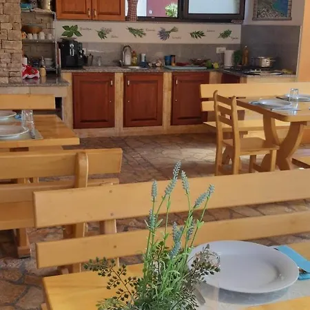 别墅 Dalmatina Mit Pool 扎达尔