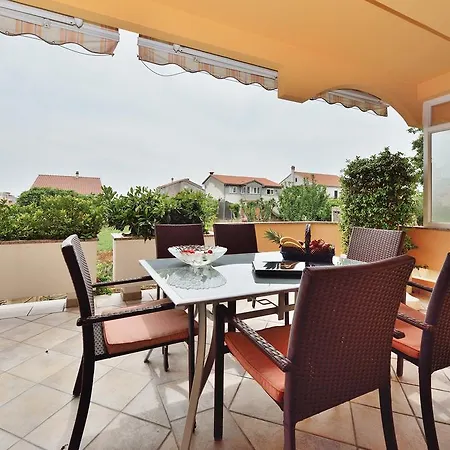 Dalmatina Mit Pool *