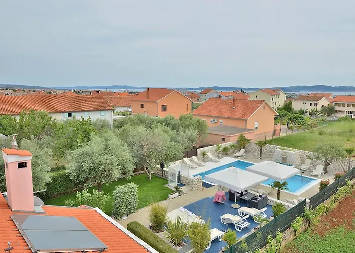 Villa Dalmatina Mit Pool Zadar