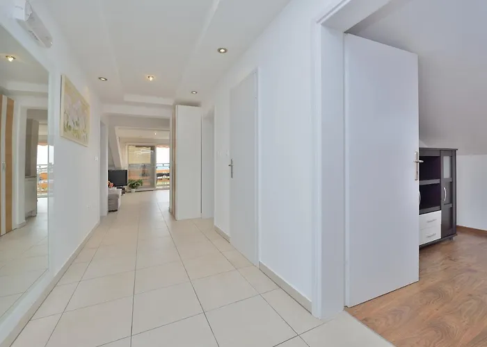 Dalmatina Mit Pool Вилла Задар