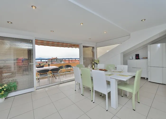 Вилла Dalmatina Mit Pool Задар